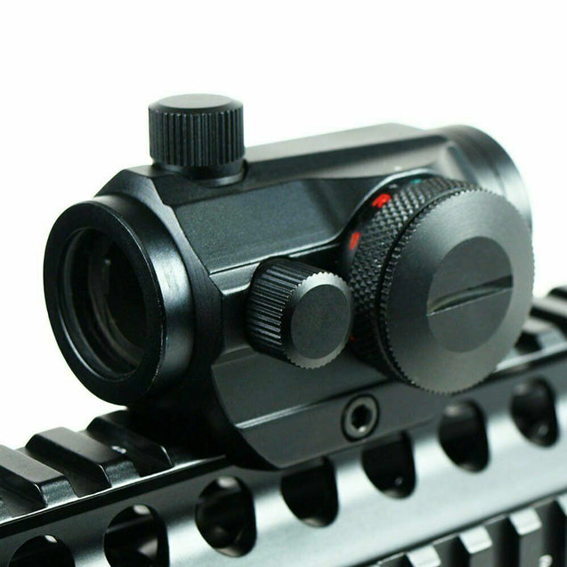 Tactical Holographic Green / Red Dot Sight Scope with Rail Mount & 1" Rail Riser